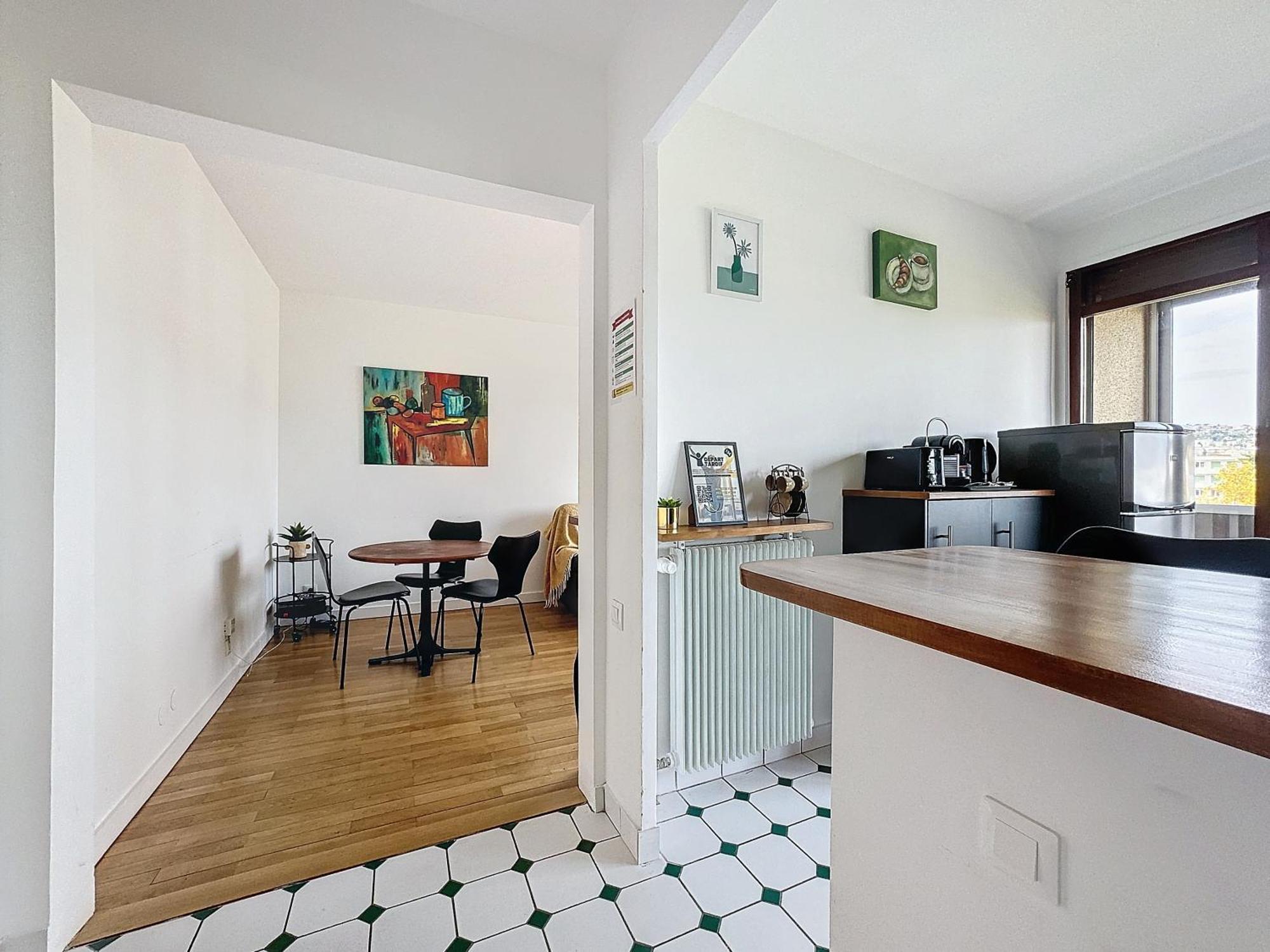 La Lassolas - Charmant T2 Avec Balcon Et Garage Chamalieres Exterior photo