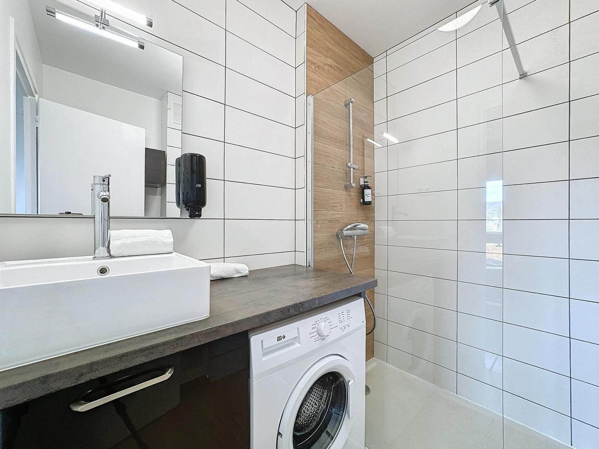 La Lassolas - Charmant T2 Avec Balcon Et Garage Chamalieres Exterior photo
